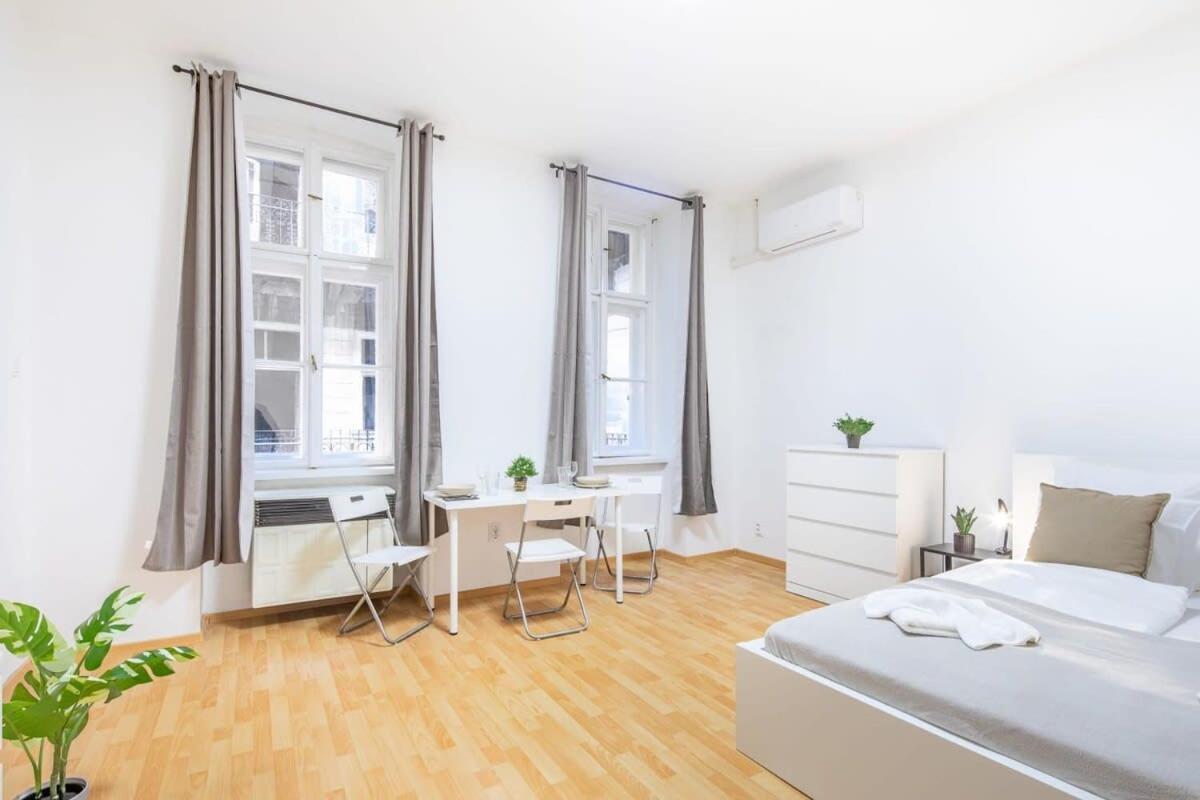 Very Central Convenient Flat Budapest Exterior foto