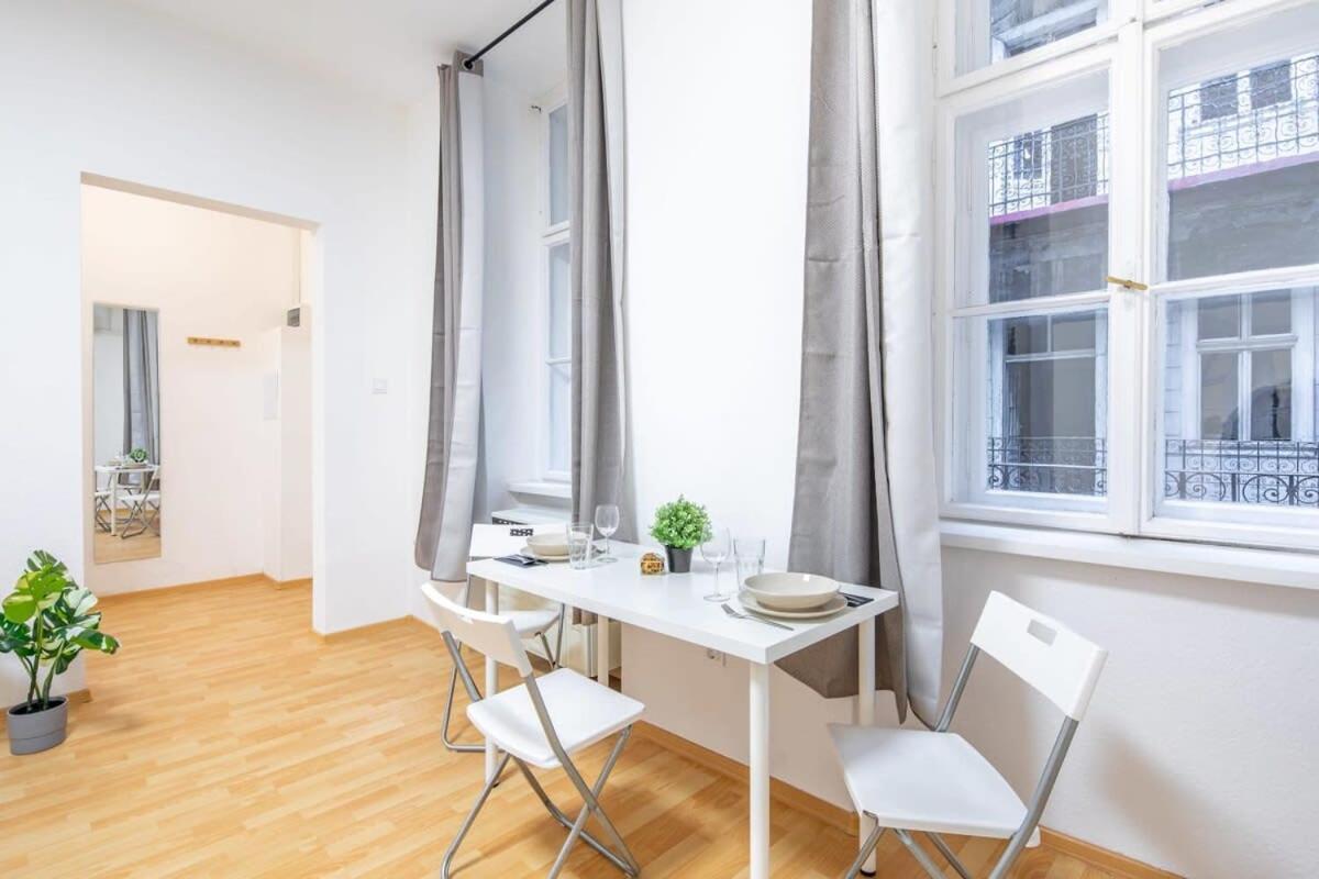 Very Central Convenient Flat Budapest Exterior foto